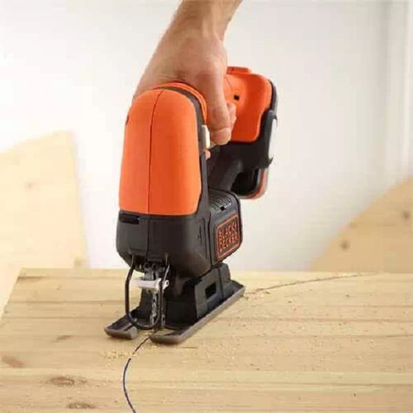 Электролобзик аккумуляторный BLACK+DECKER BDCJS12N