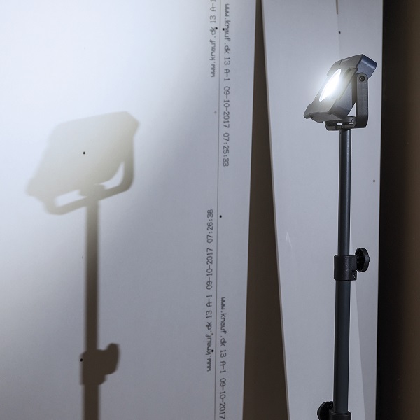 Лампа рабочего освещения на аккумуляторе Scangrip Flood Lite S